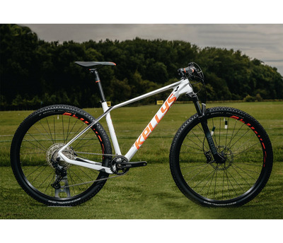 HACKER 30 29"