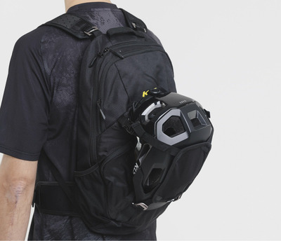 LANE 10 022 BLACK