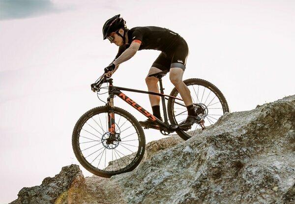 HACKER 50 29" 4.