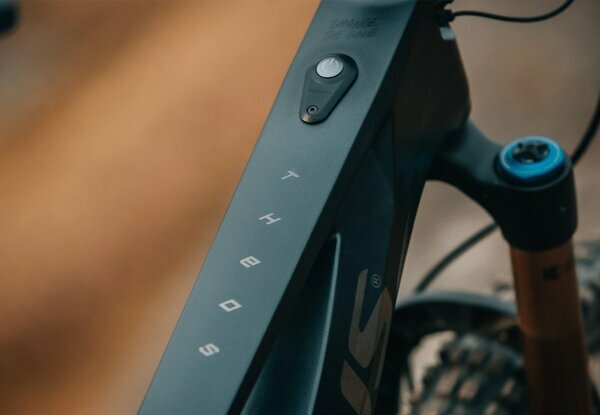 THEOS F90 SH 29/27.5" 820 Wh 3.