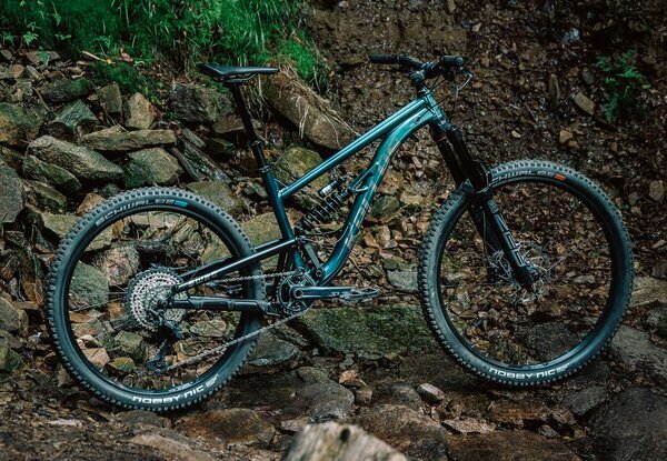 SWAG 50 EMERALD GREEN 29"/27.5" 1.
