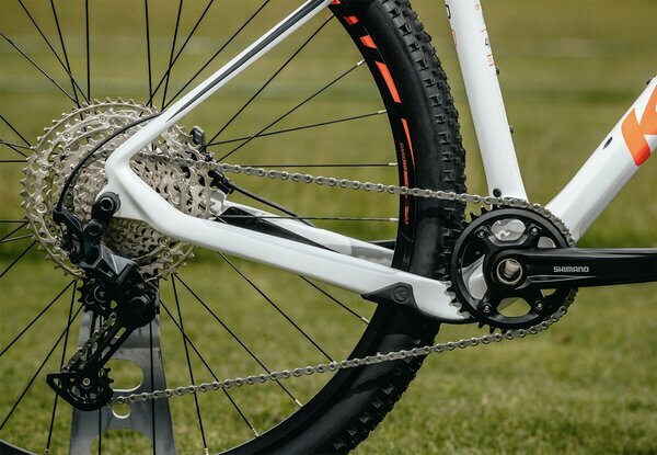HACKER 30 29" 4.