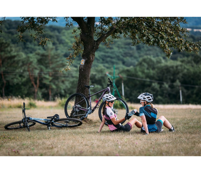 VANITY 10 AQUA GREEN 29"