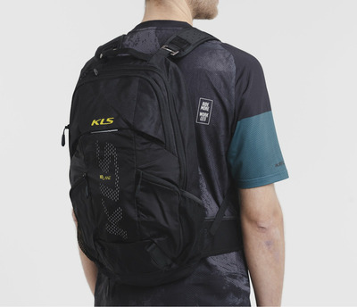 LANE 10 022 BLACK