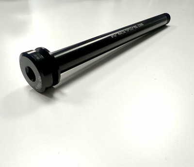 Zadná pevná os Fordario: M12xP1.5x172 (172mm, screw thread L:13mm)