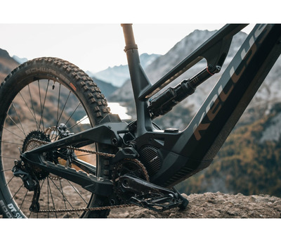 THEOS F90 SH 29/27.5" 820 Wh