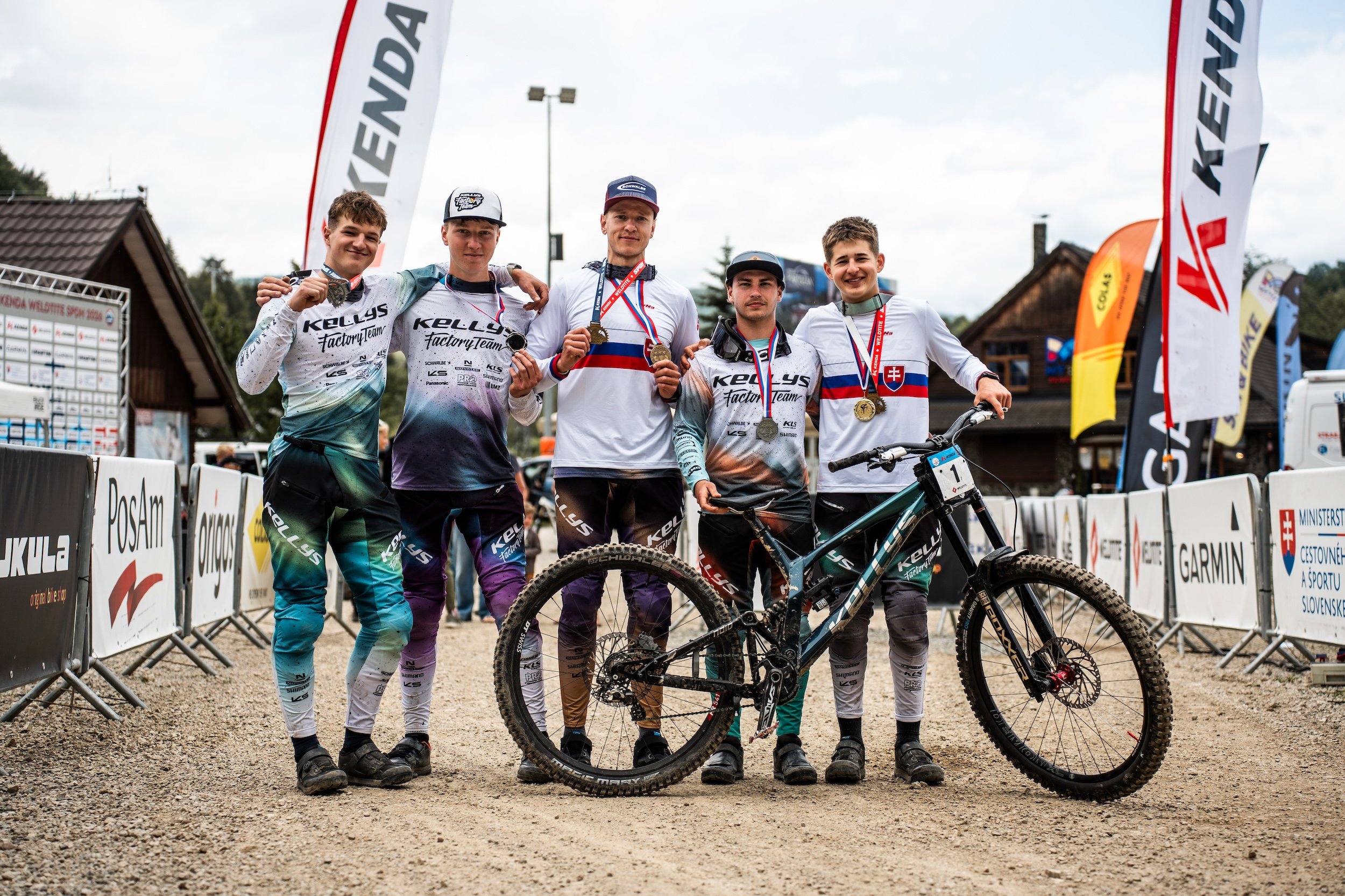 Kellys Factory Team 2026: Erfolge bei der Downhill-EM und nationale Titel