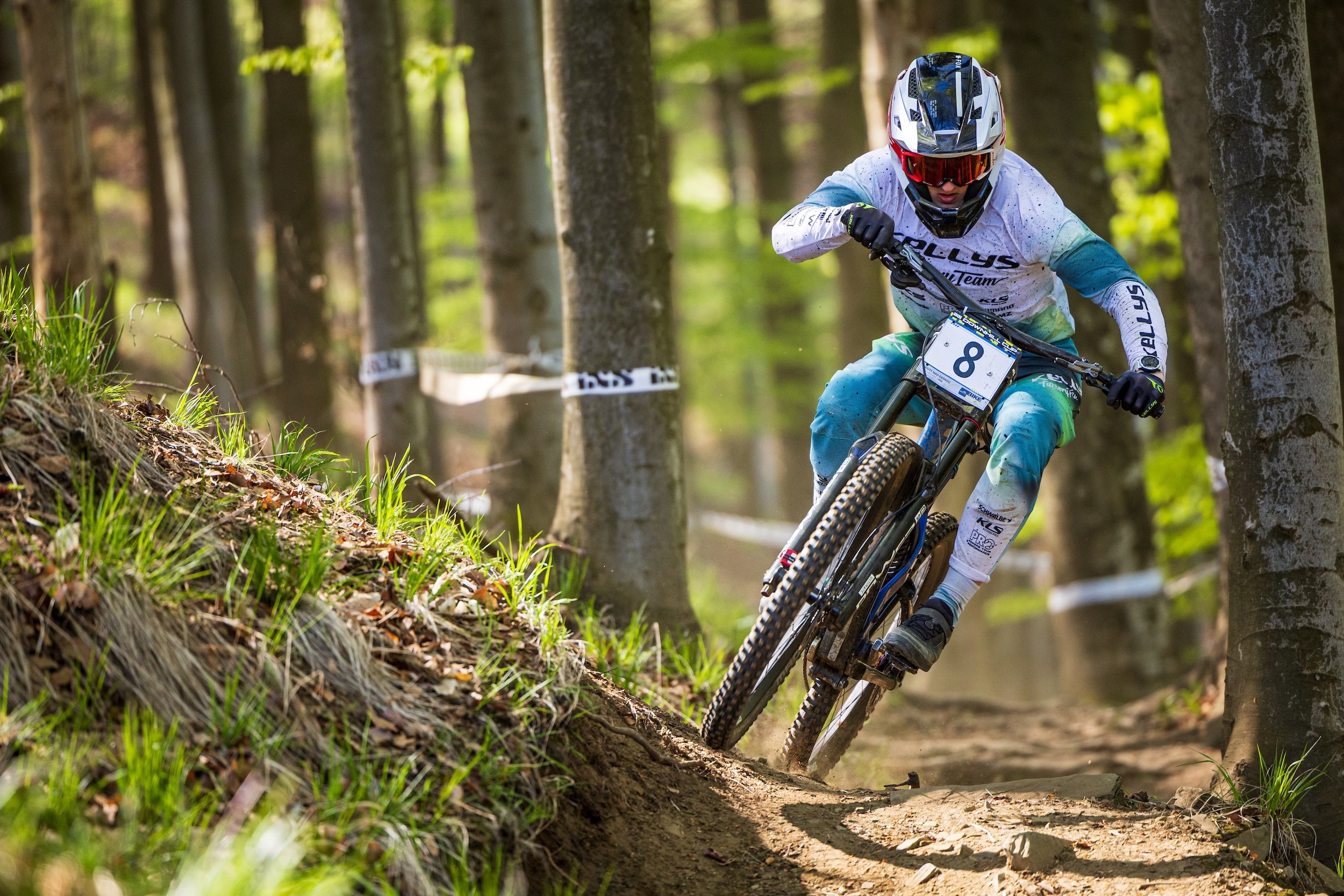 Kellys Factory Team 2026: Erfolge bei der Downhill-EM und nationale Titel